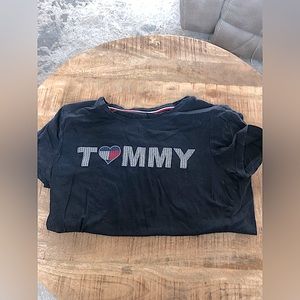 used Tommy Hilfiger top